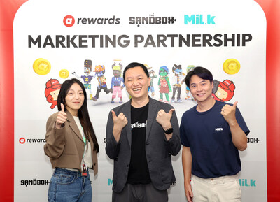 Photo of the marketing collaboration ceremony