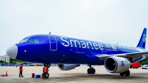Smartee Denti-Technology Debuts Themed Airplane with Spring Airlines