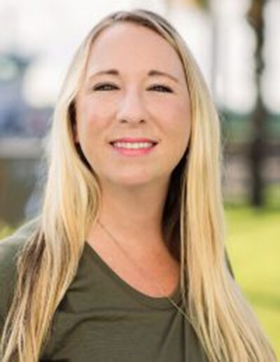 Maureen Apollo, PMHNP-BC, FNP-C, is a dual board-certified psychiatric mental health and family nurse practitioner with Mindpath Health in Charleston, South Carolina.