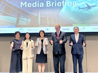 From left:

Irene Chan, CEO, AsiaWorld-Expo,
Athena Gong, VP, Informa Markets Asia,
Vivian Cheung, Acting CEO, Airport Authority Hong Kong,
Michael Duck, EVP Commercial Development, Informa Markets,
Simon Li, President, Hong Kong International Aviation Academy & Chairman, AsiaWorld -Expo