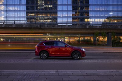 Mazda CX-5 2025 : Prix et ensembles offerts (Groupe CNW/Mazda Canada Inc.)