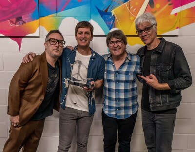 Photo: (L-R) Matchbox Twenty members Paul Doucette, Rob Thomas, Brian Yale, and Kyle Cook receive the SoundExchange Hall of Fame Award backstage prior to a performance at the Prudential Center in Newark, New Jersey. (Photo credit: Ashley Haer)
