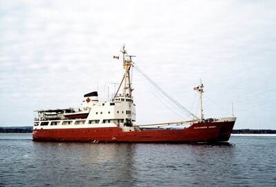 Le navire de la Garde côtière canadienne Alexander Henry à Thunder Bay (Ontario).  © Parcs Canada/Roger LeLièvre. (Groupe CNW/Parcs Canada (HQ))