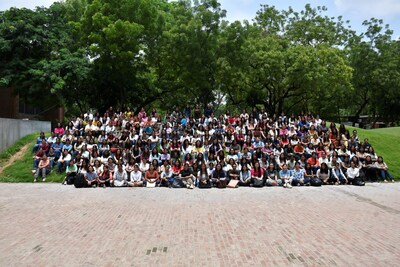 Unable to view the image, Please provide a valid URL.