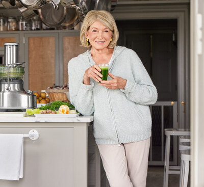 Los suplementos Martha Stewart Wellness Greens, Reds y Collagen a base de ingredientes totalmente naturales, de origen sostenible y libres de aditivos artificiales, ahora están disponibles para los consumidores internacionales a través de iHerb.