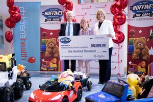 HUFFINES AUTO DEALERSHIPS CELEBRATES 'CHRISTMAS IN JULY' WITH TOY DONATION TO CHILDREN'S HEALTH(SM)