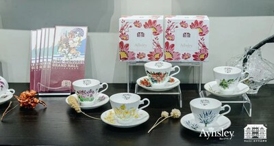 Photo shows the flower-themed bone porcelain set co-branded by Huashan 263 Time-honored Brand Hall and Aynsley. (Provided by Huashan 263 Time-honored Brand Hall)