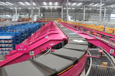 A Glimpse Inside Vipshop Logistics Warehouse
