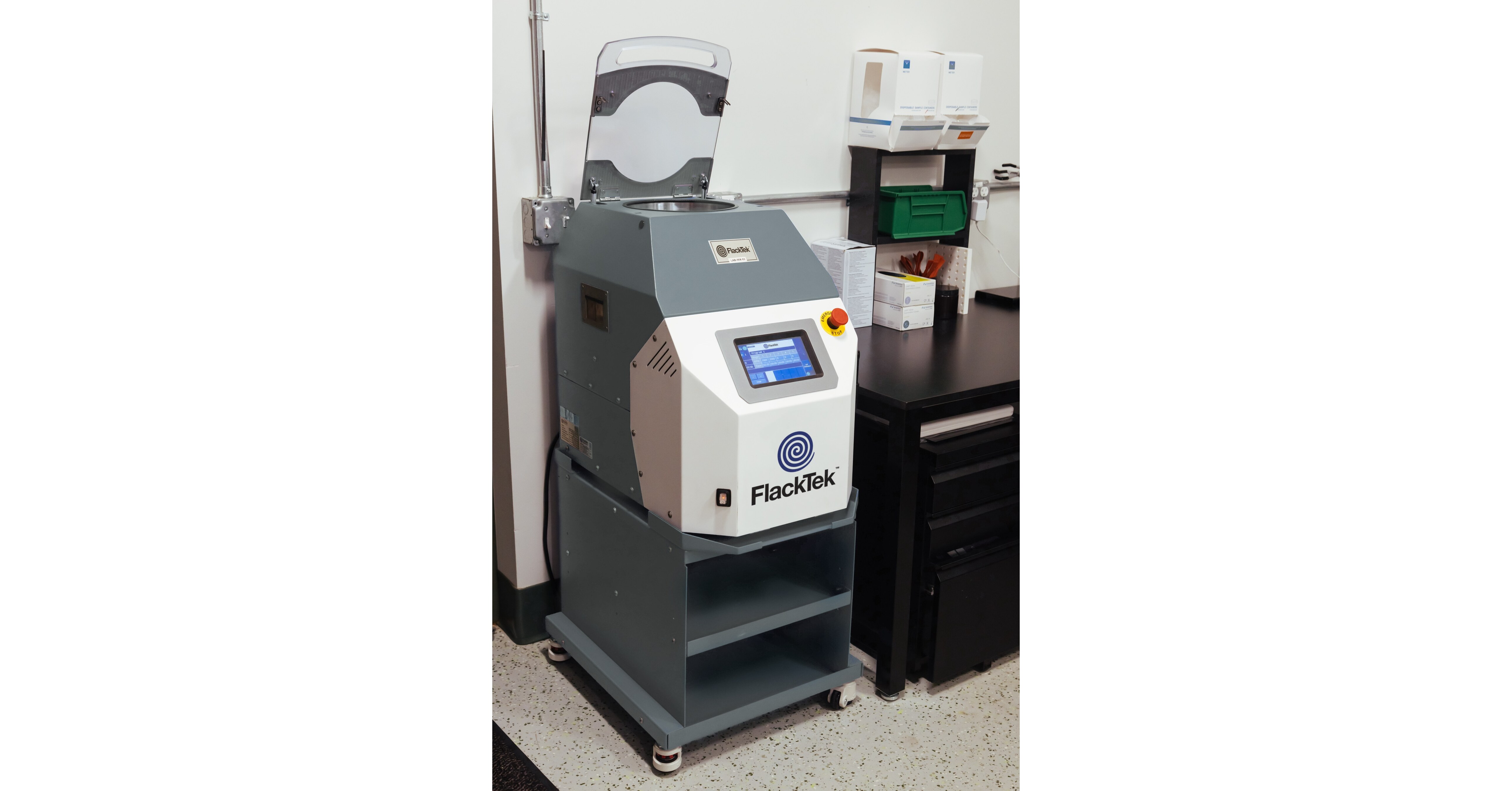 Revolutionary FlackTek&trade; Technology Enhances Solvent Purging Process in Cannabis Extracts