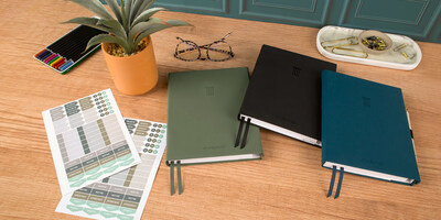The AT-A-GLANCE FOUNDATION Planner is guaranteed to last all year and designed for real life with a soft touch, faux leather cover, magnetic closure and high-quality paper that has ink bleed resistance. It is available in blue, green or black and comes with a built-in pocket, ribbon marker, 2 pen loops and 2 sticker sheets.