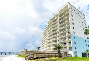 Harbour Pointe of Perdido Key re-engages FirstService Residential as its management partner