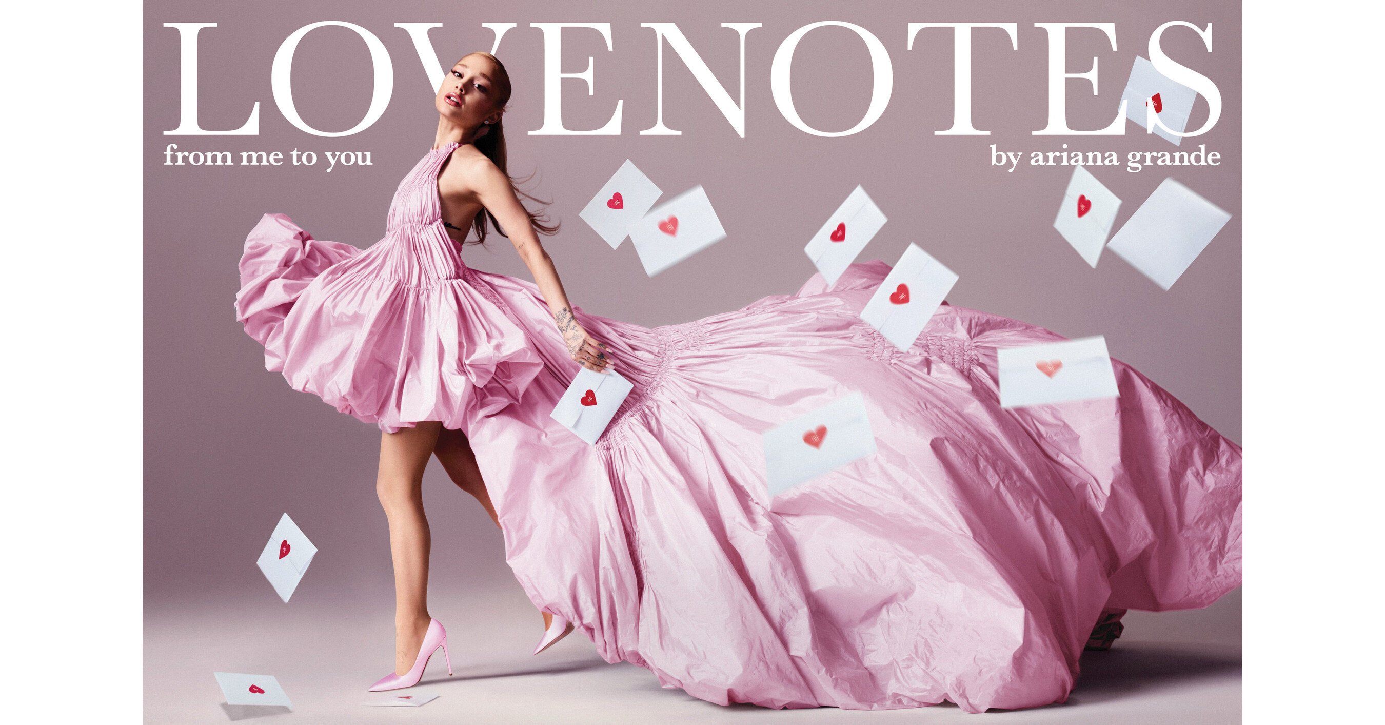 Ariana Grande lleva su cartera de fragancias al siguiente nivel con  LOVENOTES, image size:2700x1413