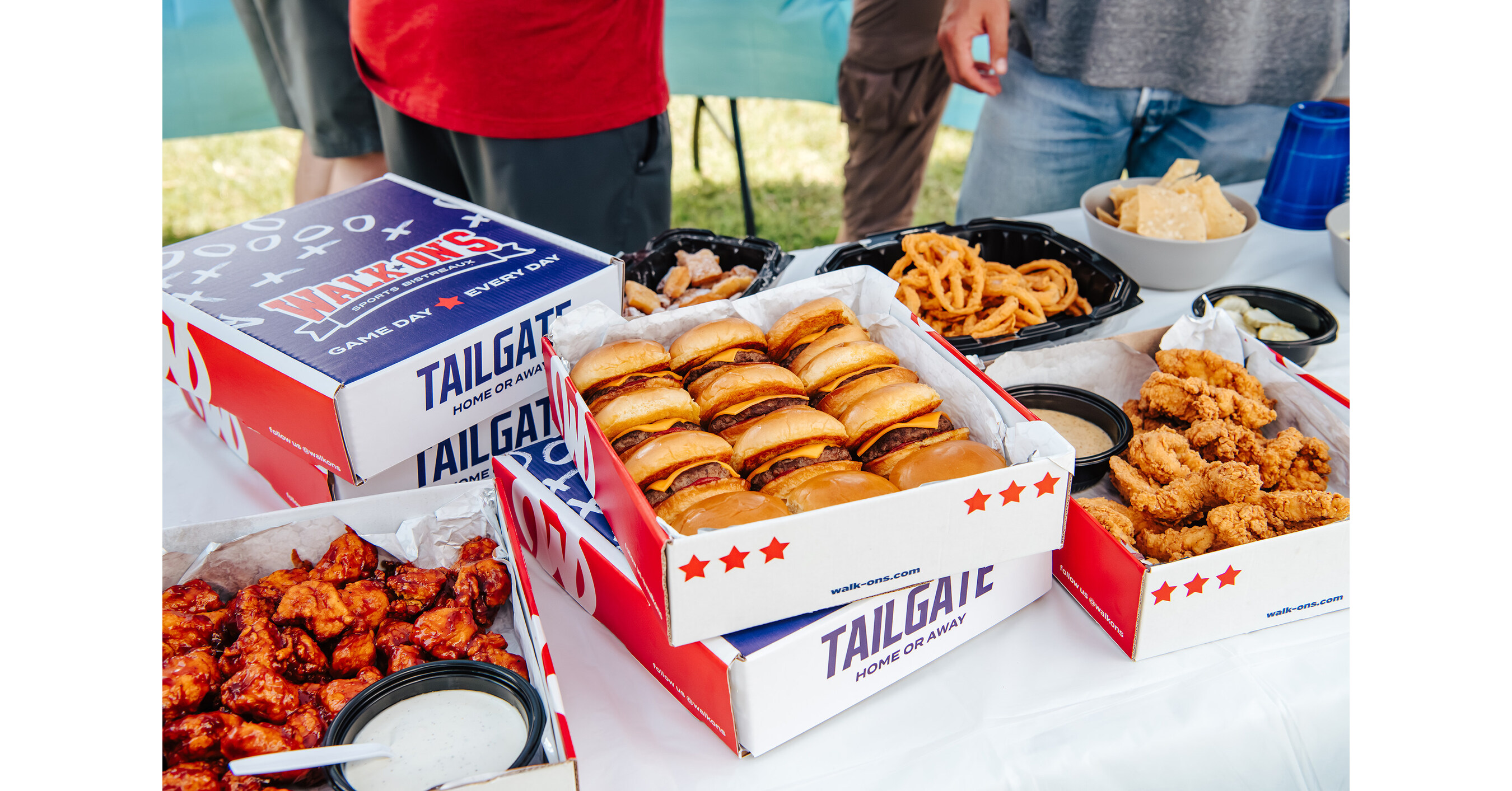 Walk-On’s Sports Bistreaux Launches Ultimate Tailgating Menu to Get Fans Ready for Game Day