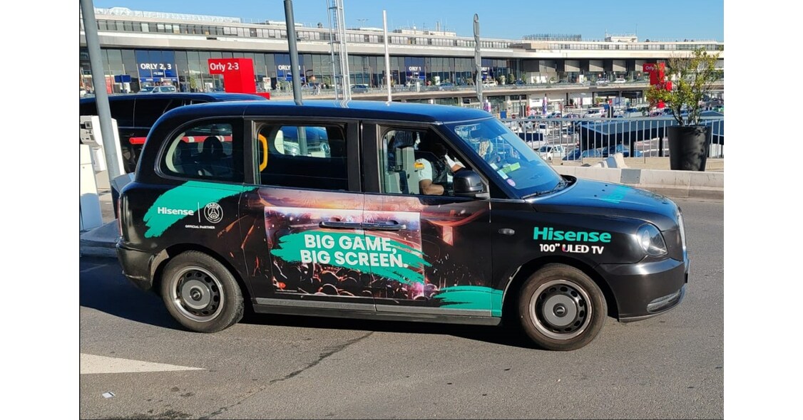Hisense France célèbre une décennie de succès et fait la promotion d