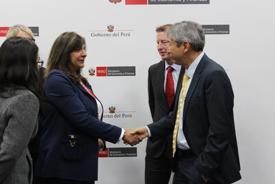 Rekha Thawrani OBE, Global Director of NEC Contracts meets with MEF and the UK Government as it is agreed NEC Contracts to become the standardised public infrastructure contracting in Peru.