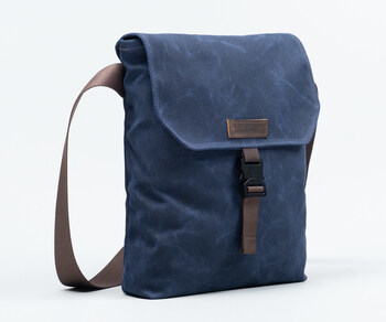 Vitesse Vertical Musette in blue waxed canvas