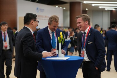 Representantes reunidos na CIIE & HQF GALA de 2023 (PRNewsfoto/China International Import Expo (CIIE))