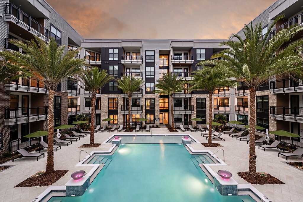 FaverGray Delivers The Aston at Town Center: 278-Unit Multifamily Community in Jacksonville, Florida