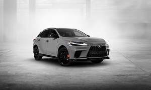 LEXUS' BEST-SELLER RETURNS FOR 2025 WITH A BLACK LINE SPECIAL EDITION