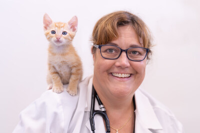 PetSmart Charities Endowed Chair in Accessible Veterinary Care Dr. Emily McCobb with a kitten from the UC Davis School of Veterinary Medicine’s Access to Care Program. This spring, the school has partnered with area rescue programs to evaluate, treat, and spay and neuter more than 300 adoptable kittens. Photo credit: Mike Bannasch/UC Davis