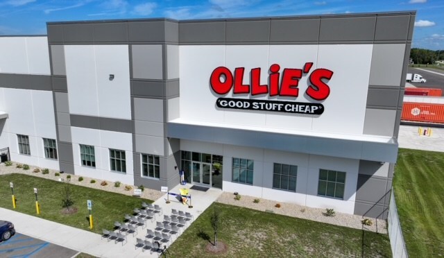 OLLIE'S CELEBRATES GRAND OPENING AND RIBBON CUTTING AT NEW ILLINOIS DISTRIBUTION CENTER