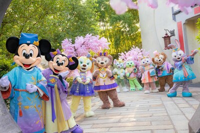 A Golden Autumn Falls on Shanghai Disney Resort with Duffy Month, Halloween, and a Season of Holiday Celebrations