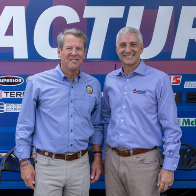 Georgia Governor Brian Kemp (left) met with AGCO employees and Chairman, President & CEO Eric Hansotia (right) at the company's worldwide headquarters in Duluth, Georgia, for the Association of Equipment Manufacturers' 