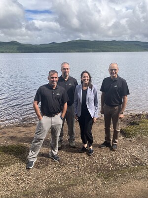 Rive sablonneuse sur le bord du lac Jacques-Cartier (Groupe CNW/Société des établissements de plein air du Québec) Rive sablonneuse sur le bord du lac Jacques-Cartier (Groupe CNW/Société des établissements de plein air du Québec)