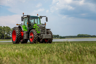 AGCO’s Fendt brand introduced the 600 Vario to North American audiences at the 2024 Farm Progress show in Boone, Iowa. The 600 Vario will be available in four models (614 Vario, 616 Vario, 618 Vario and 620 Vario), ranging from 149 to 209 rated-engine horsepower.