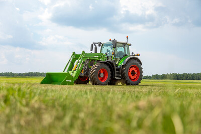 AGCO’s Fendt brand introduced the 600 Vario to North American audiences at the 2024 Farm Progress show in Boone, Iowa. The 600 Vario will be available in four models (614 Vario, 616 Vario, 618 Vario and 620 Vario), ranging from 149 to 209 rated-engine horsepower.