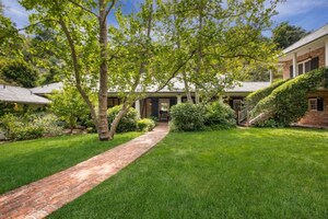 Celebrity Homes: An Equestrian Estate Once Owned by Will Rogers and Michelle Pfeiffer Just Sold