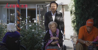 In the early years of China’s reforms, the Schoenfeld sisters’ cultural exchanges and performances with the China National Symphony Orchestra opened doors for many Chinese students to study at the University of Southern California, offering them top scholarships and opportunities. Xue Suli has continued this legacy, nurturing a new generation of Chinese musicians and establishing the competition as a truly international stage.