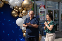 Mohamed Karim Mamlouk et Insaf Bach Werdiane ont remporté 50 000 000 $ au Lotto 6/49 (Groupe CNW/Loto-Québec)