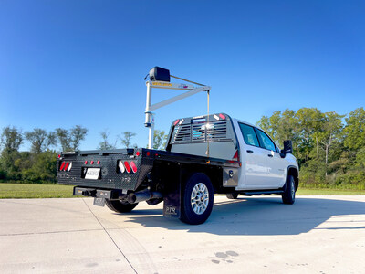 Premier Truck Rental (PTR) is pleased now to offer 4ft cranes as an upfit add-on, providing a versatile, safe solution for various applications. This 360-degree crane is ideal for flatbeds, open service bodies, and enclosed service bodies.