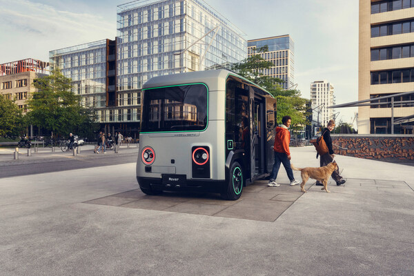 HOLON, a leading manufacturer of autonomous, electric shuttles purpose-built to revolutionize shared mobility and sustainable transportation, is poised to transform the future of transportation with the launch of its first production plant for autonomous movers in Jacksonville, Florida. This city unveiling was announced today in collaboration with prominent Florida officials and other key stakeholders.