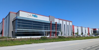 Pet Valu’s new distribution centre in Surrey, British Columbia (CNW Group/Pet Valu Canada Inc.)