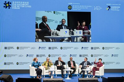 The second plenary session entitled "Innovations for a Healthier Global South: What is the role of philanthropy in supporting global health research and interventions?" was moderated by Professor Margaret Chan, Founding Dean of the Vanke School of Public Health, Tsinghua University, and Emeritus Director General of World Health Organization (1st right). It featured Rebecca F. Grais, Executive Director of the Pasteur Network (1st left); Ilona Kickbusch, Director of Digital Health Transformations LAB, University of Geneva, Chair and Founder of the Global Health Center Geneva at the Graduate Institute Geneva and Co-chair of the Council of the World Health Summit (2nd left); Professor Peter Piot, Professor of Global Health, London School of Hygiene & Tropical Medicine, Special Advisor to European Commission President von der Leyen on European and Global Health Security (3rd left); Naveen Rao, Senior Vice-President of the Health Initiative at the Rockefeller Foundation (3rd right); and Carsten Schicker, Chief Executive Officer of the World Health Summit (2nd right).