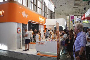 Les nouveaux projecteurs K3 et T2 populaires de Yaber impressionnent la foule au salon IFA 2024 grâce à un son et une conception extraordinaires