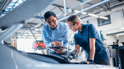 Collision Engineering program receives $1.5 million in-kind donation from Mitchell to provide collision repair students with industry-leading technologies.