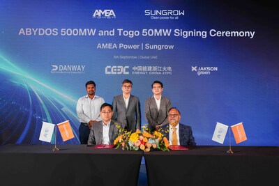 Signing Ceremony in 2024 Photovoltaic and Energy Storage Technology Seminar