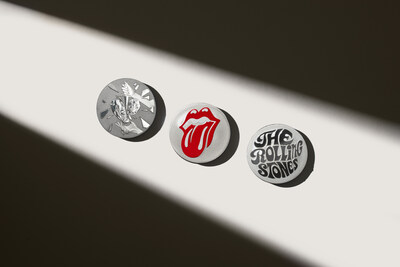 A closer look at the three silver inserts.