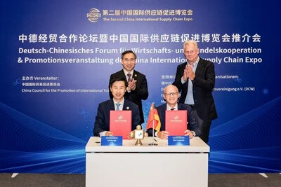 Chinese and German business organizations sign agreements at the China-Germany Economic and Trade Cooperation Forum and promotional event for the 2nd CISCE, Dusseldorf, Germany, Sept. 11, 2024. [Photo provided to China.org.cn]