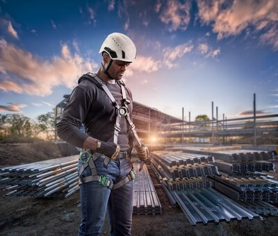 MSA_Safety_V_Gard_H2_Safety_Helmet_Construction.jpg