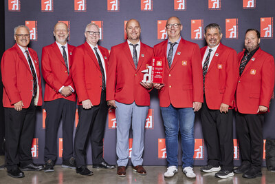 Shepherd's Home Hardware Building Centre Dealer-Owners and Home Hardware Stores Limited at the Proud of My Home Achievement Awards. (CNW Group/Home Hardware Stores Limited)