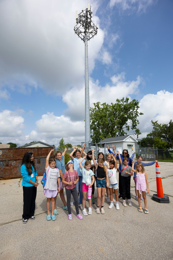 UScellular network associates spent time with the YWCA of Greater Green Bay to talk about their career paths in STEM and show them how a local cell site keeps their community connected.