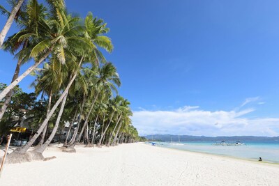 The Philippines has been hailed as Asia’s Leading Beach Destination for the seventh year and Asia’s Leading Dive Destination for the sixth consecutive year at the prestigious 2024 World Travel Awards. Boracay also received recognition as Asia’s Leading Luxury Island Destination.