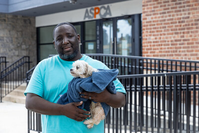 The ASPCA Community Veterinary Clinic by The Rachael Ray Foundation™ will provide access to affordable veterinary services for tens of thousands of underserved pet owners each year and improve the health and welfare of dogs and cats in the surrounding community.