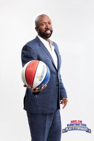 NBA Legend Kenny Smith Joins Season 3 of Emmy® Nominated Series Harlem Globetrotters: Play It Forward as New Host