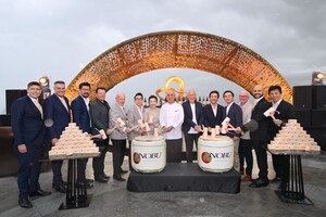 Inauguración oficial de Nobu Bangkok en la azotea 'EA' de The Empire con una ceremonia especial de sake