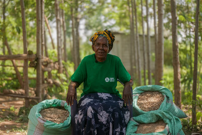 Graduate and Year Four Lead Farmer, Dorothy Onyango. Photo: Catona Climate